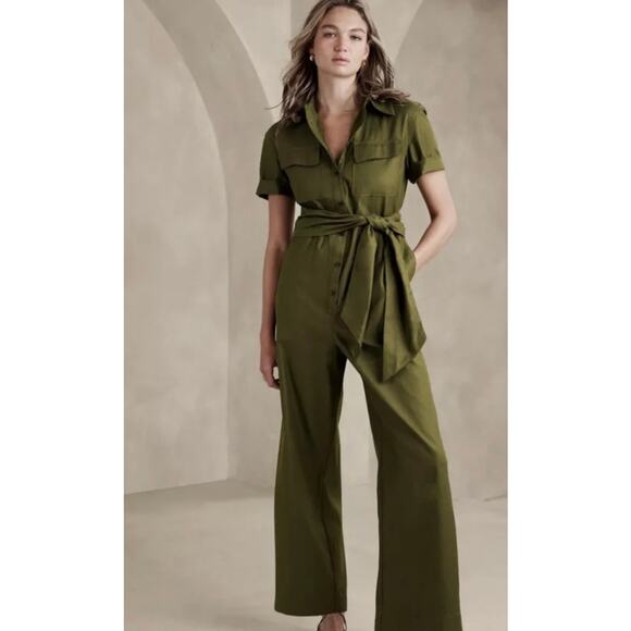 Banana Republic Luxe Belted Jumpsuit in Olive Green - Picture 2 of 8